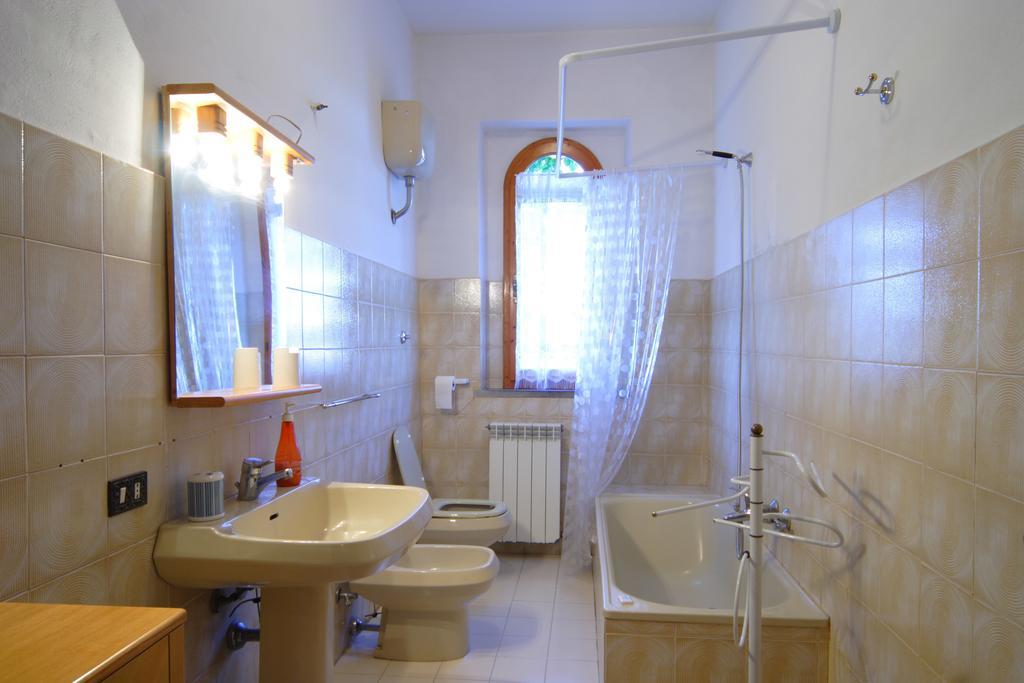Agriturismo Le Volpaie Villa San Gimignano Room photo